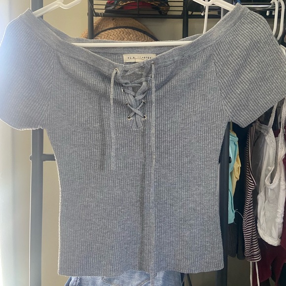 Grey off shoulder shirt - Picture 1 of 1